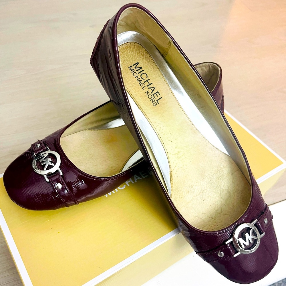 Michael Kors 7.5 Merlot Ballet flats